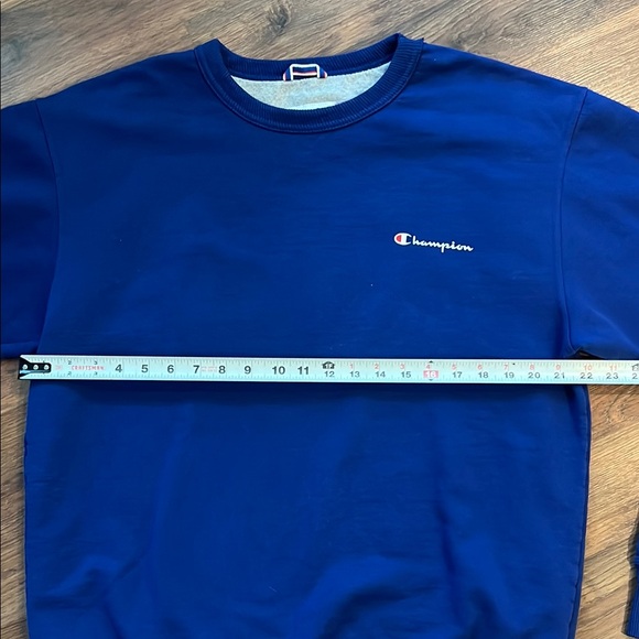Champion Blue Crewneck Sweater - Large - Picture 6 of 9